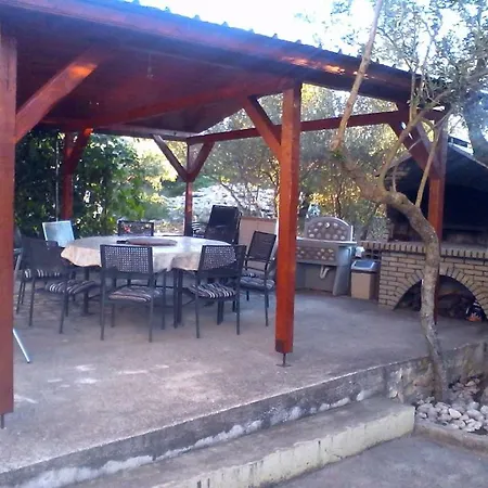 Gusak Apartment Lumbarda